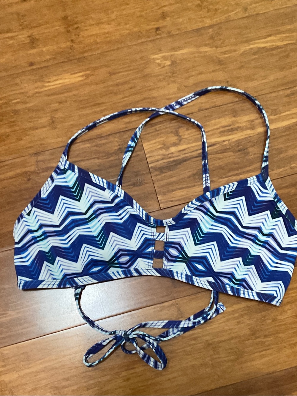 Jolyn TOMCAT bikini Top, Blues and White geometric design Size XXL GUC - Picture 4 of 8